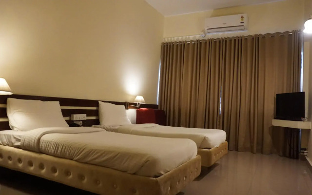 Hotel Poonja International