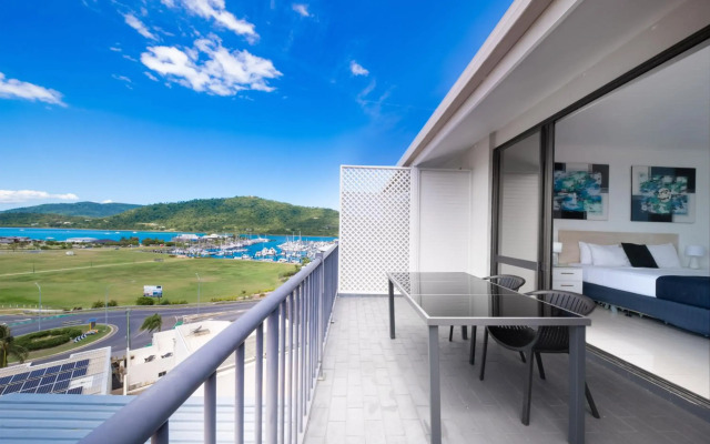 Whitsunday Terraces Hotel Airlie Beach