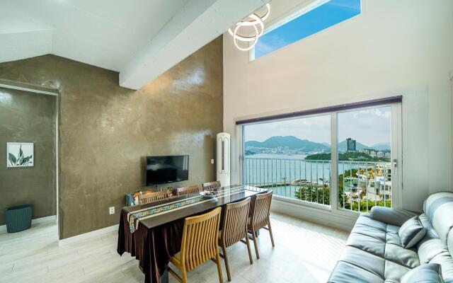 Yeosu Kkotnal Pension