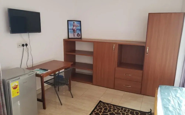Nabegyi Hotel