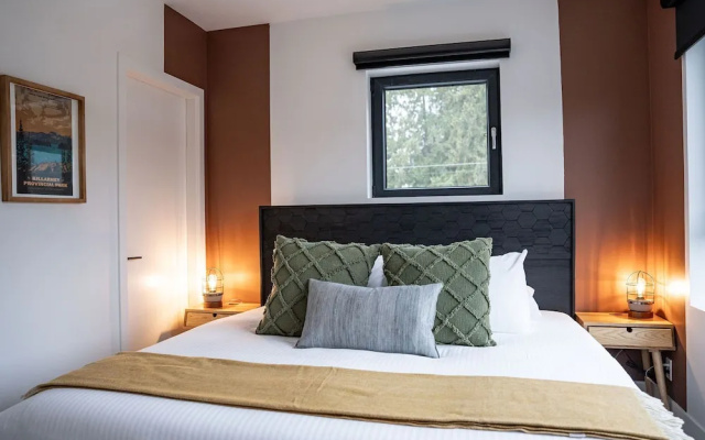 Hemlock Hangout By Revelstoke Vacations