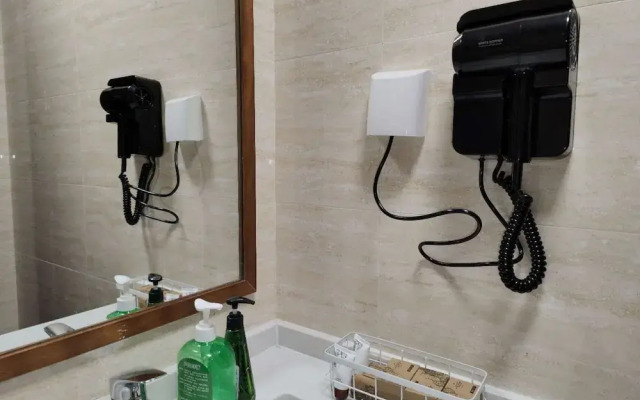 Atrium Fengzhu Homestay