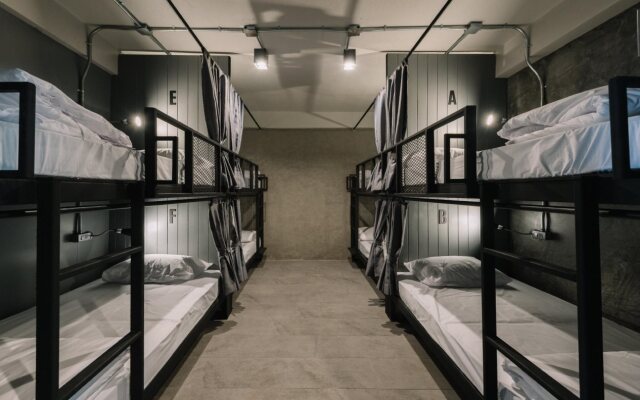 Bed & Bike Hostel