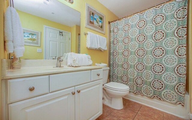 Tidewater 313 213334 by RedAwning