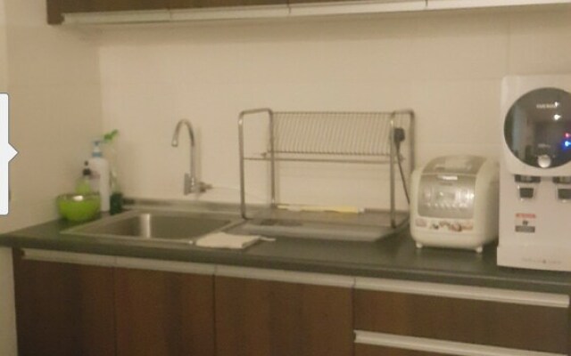 D Aura Homestay Zeva Residence