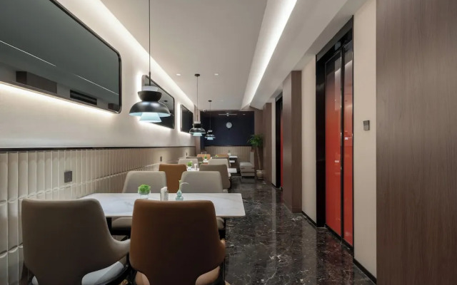 WorldHotel Quancheng Sqr Kuanholi Branch