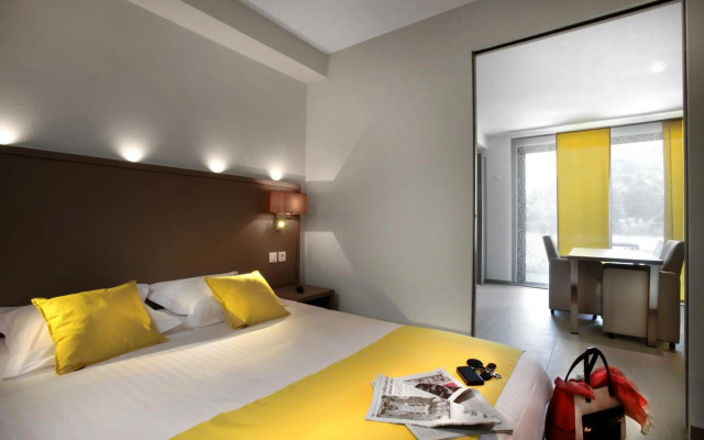 Hotel Seventeen