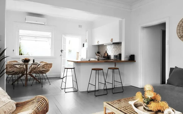Beach Cottage in Bondi
