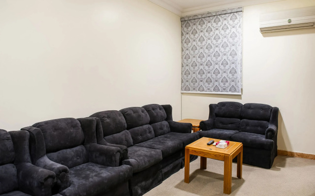 OYO 525 Rose Plaza 1