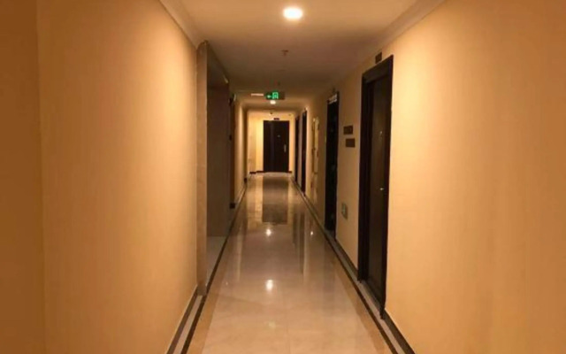 Suining's Monday 8 hotel, Wanda Plaza