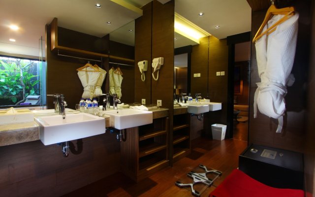 Amaroossa Suite Bali