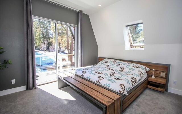 Glass Peak 1597 by RedAwning