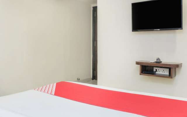 OYO 22692 Flagship Strand Resort