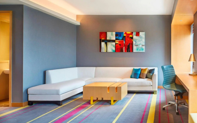 Aloft Dongguan Dynamic Town