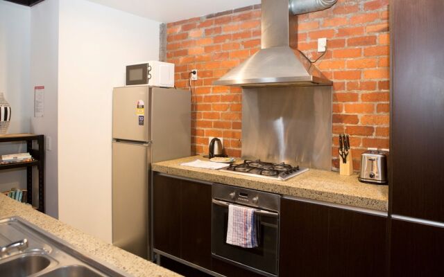 Gorgeous Five Bed Apartment in the City