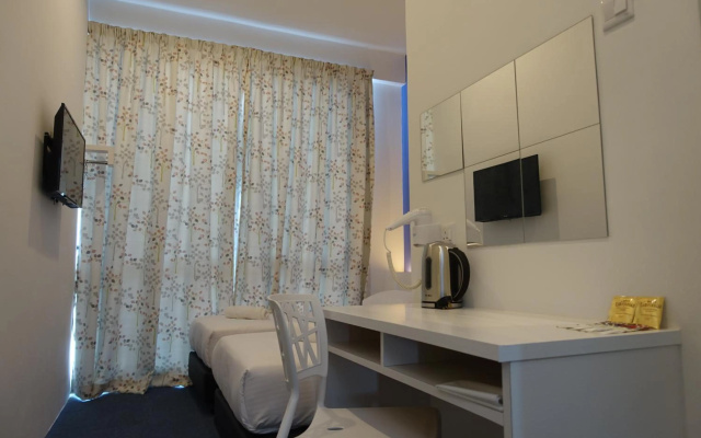 Lodge 10 Hotel – Guest Rooms – Seremban