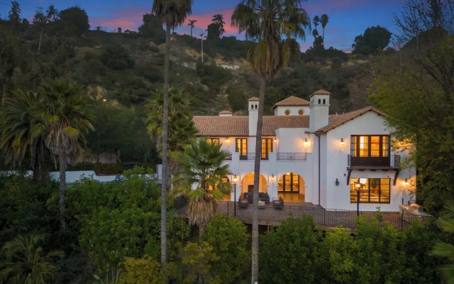 Spanish Villa - Stunning Coldwater Canyon Villa With Pool and Views