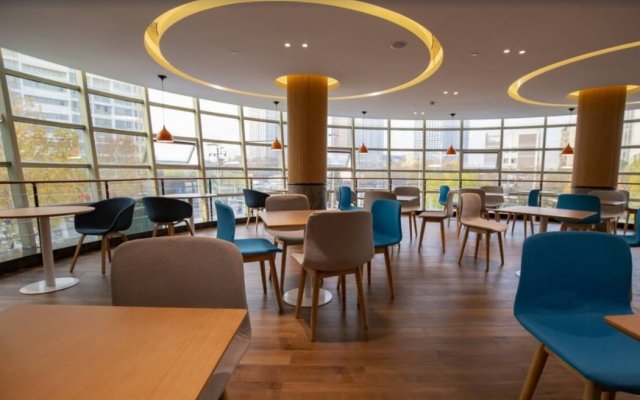 Holiday Inn Express Bozhou City Center