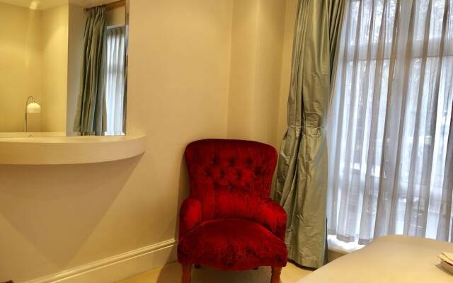 Stylish Apartments in Victoria & Westminster