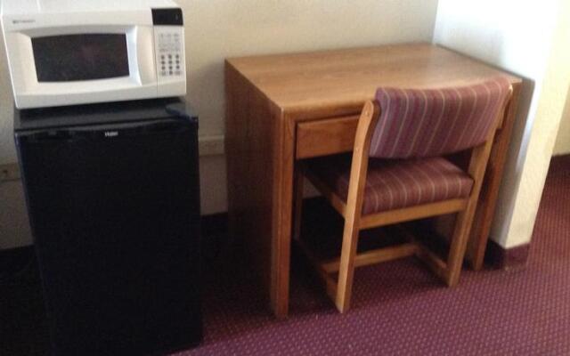 Knights Inn - Chilhowie