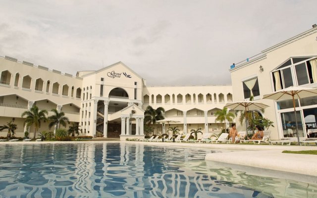 Boracay Grand Vista Resort & Spa