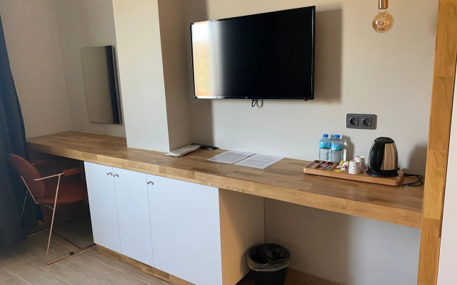 Grand Özalp Ai̇rport Hotel