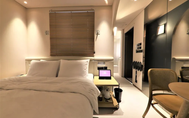 MU:TE Hotel