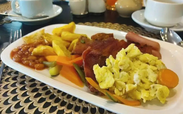 Lushville Hotel and Suites