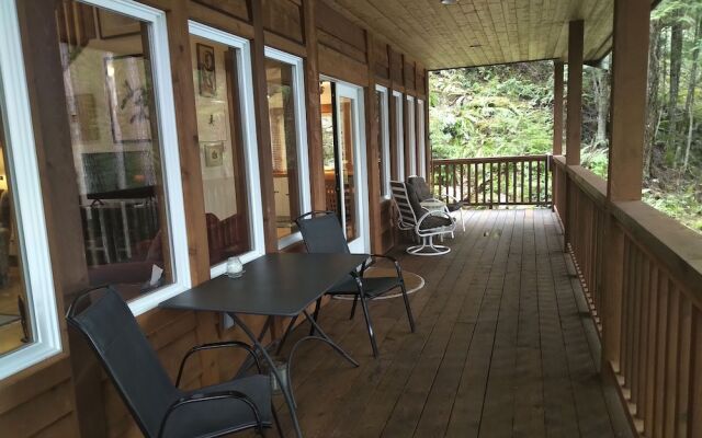 The Cabin at Moon Dance