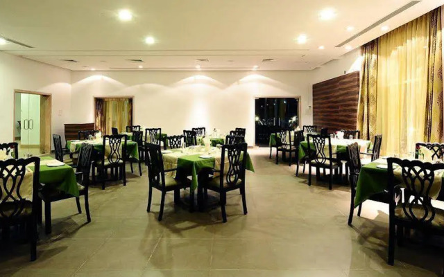 DesertScape Resort