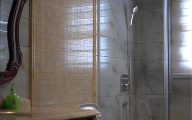 Kaisheng Holiday Inn