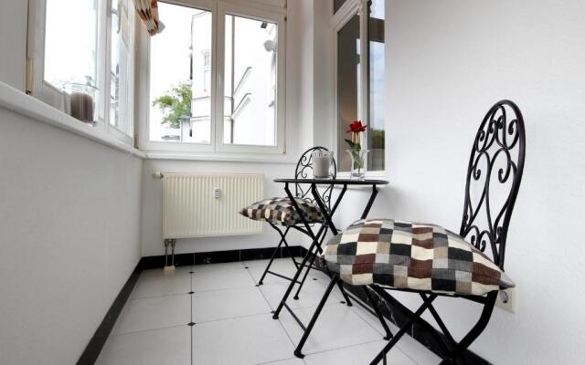 Villa Frigga by Rujana