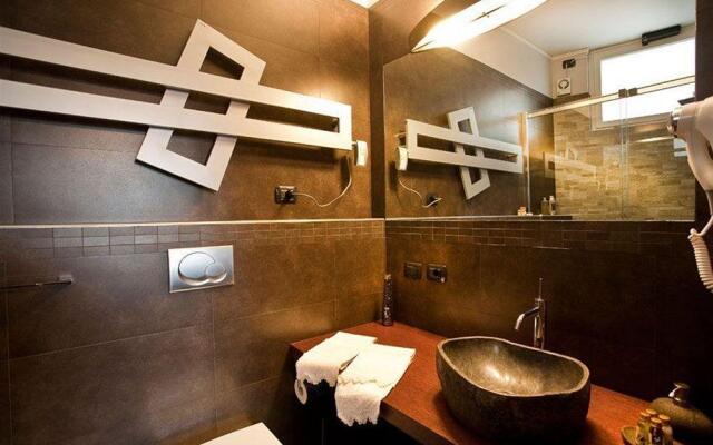 Aurelia Rooms&Luxury office