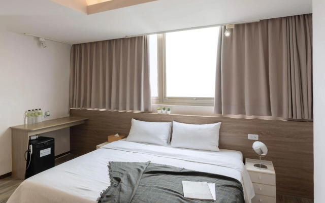 Uno Backpackers Inn