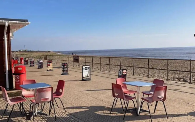 6 Berth Caravan - Sealands, Ingoldmells