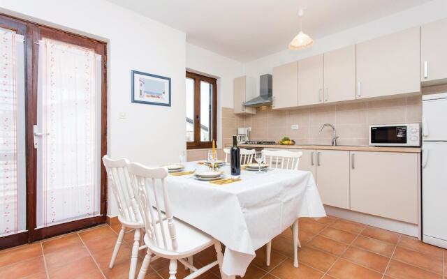 Beautiful Home in Punat With Wifi and 3 Bedrooms