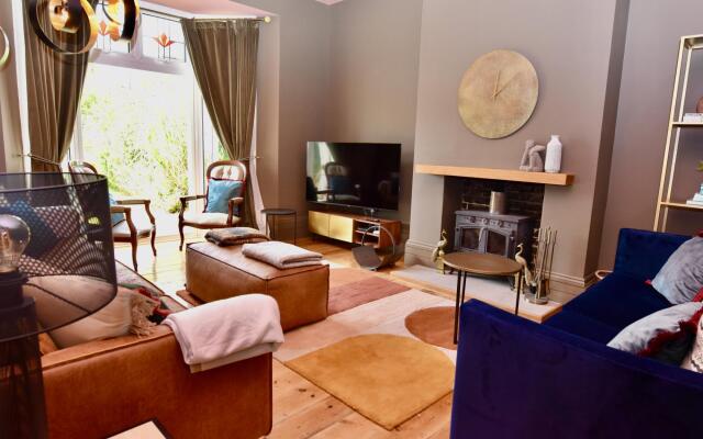 Blenheim House a Seaside Home for 12