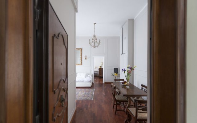 Rent In Rome - Appartamento Frezza