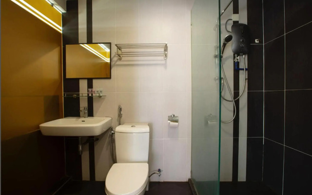 T Hotel Jalan Tar