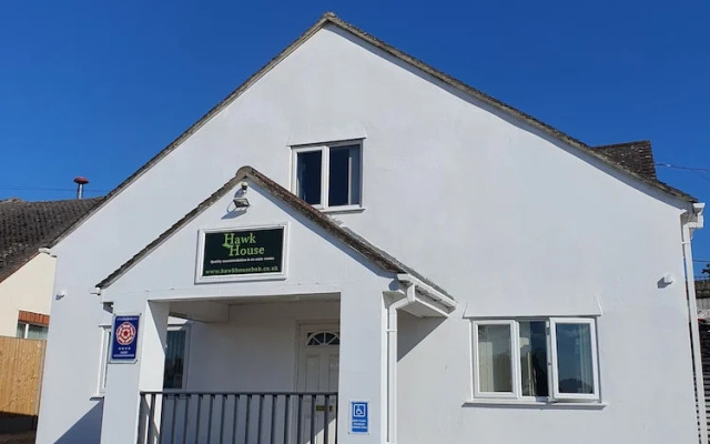 Hawk House - B&B