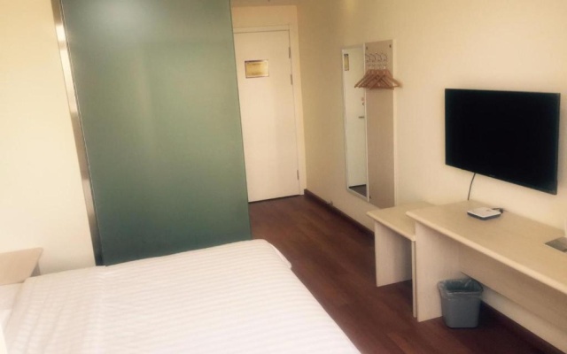 7 Days Inn Tianjin Jiaotong University Caozhuang Subway Station Branch – Guest Rooms – Tianjin