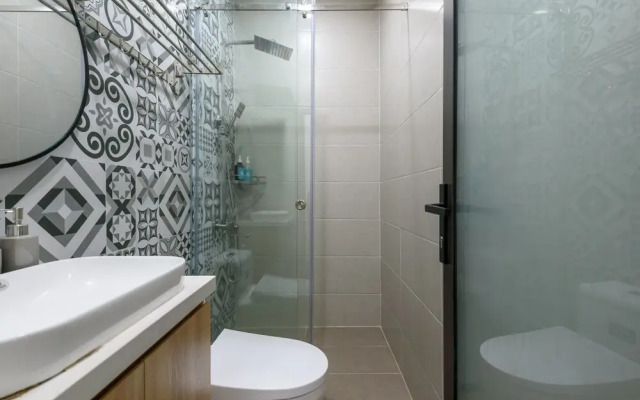 Cozrum Homes - Graceful Corner