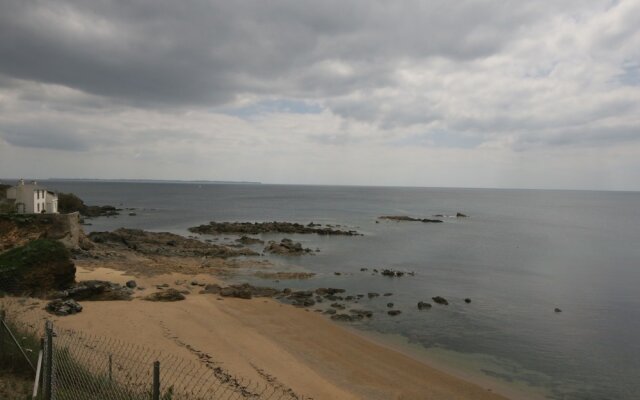Impressive Villa With Sea View in Clohars-carnoët