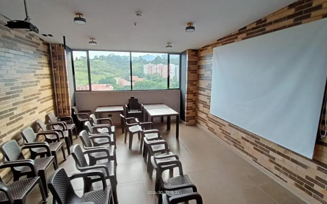 Hotel Living 35 Suites
