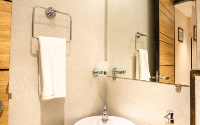 Hotel Pacific Residency