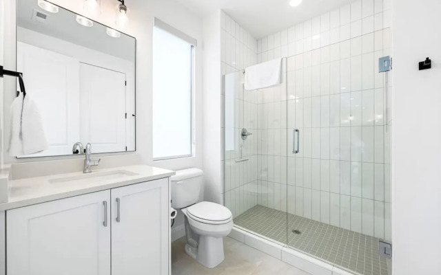 Beachcomber Bliss 8 Bedroom Townhouse