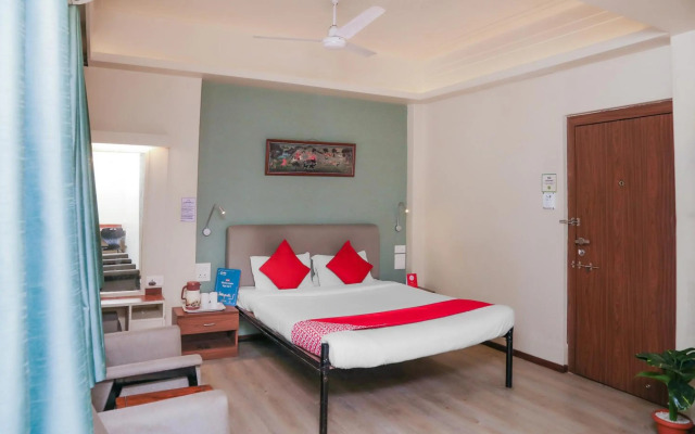 Collection O 80421 Hotel Pearl