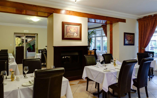 Protea Hotel by Marriott Franschhoek
