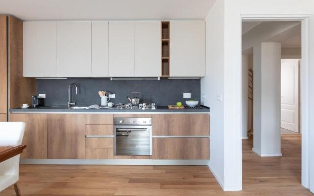 Top Floor Apt with Rooftop Terrace near St. Peter