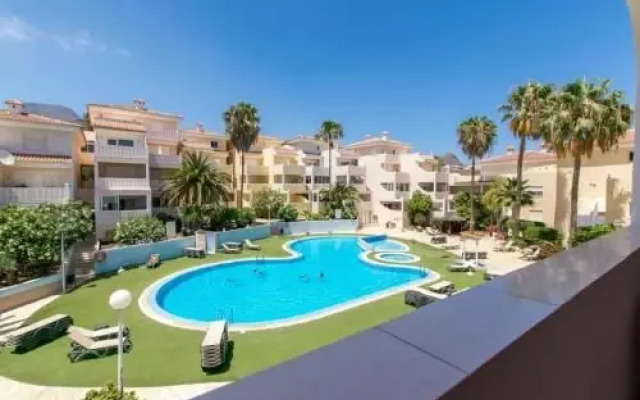 A3 Country Club Accommodation with POOL!